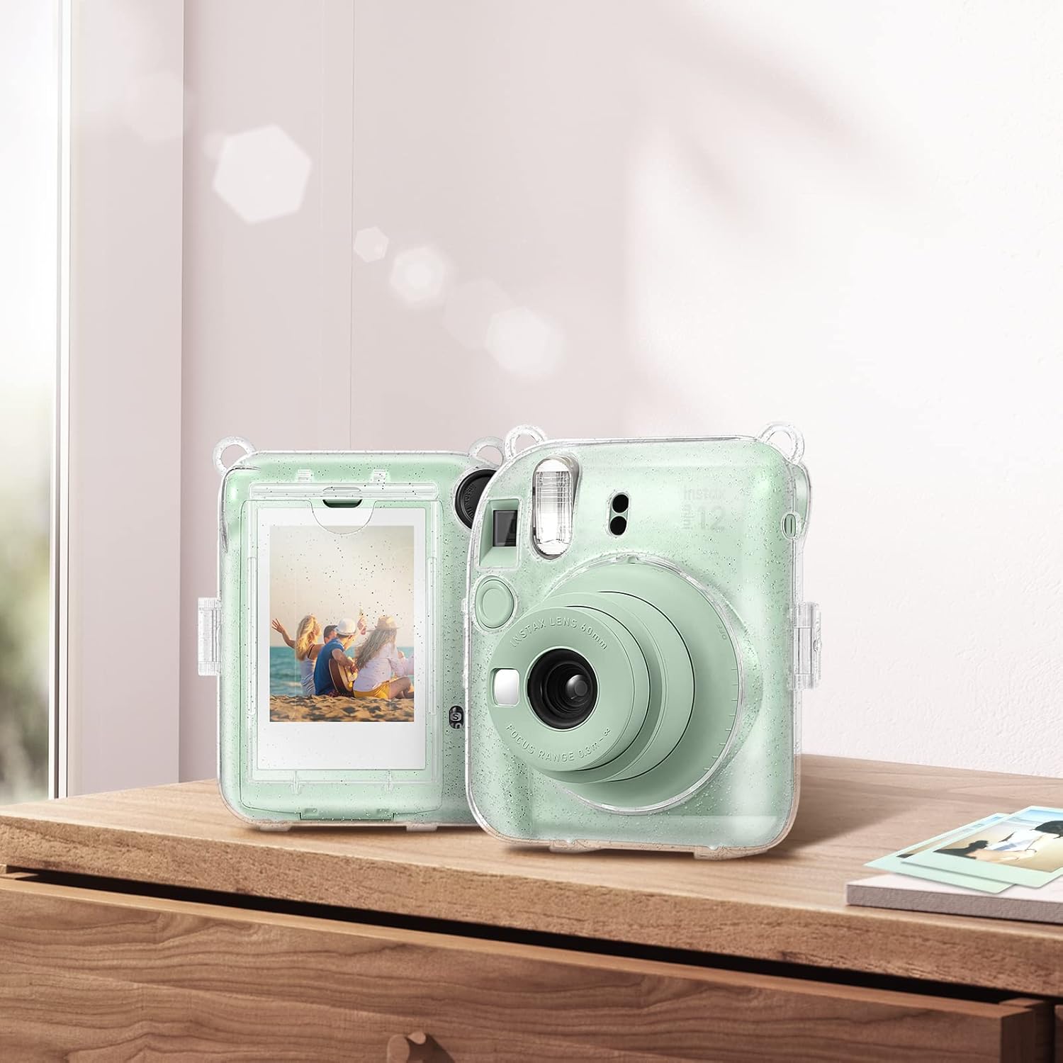 Fintie Funda protectora transparente para cámara instantánea Fujifilm Instax Mini 12  Carcasa rígida de cristal con bolsillo de película mejorado