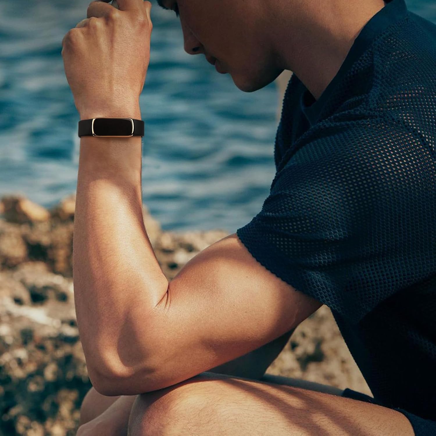 Paquete de 4 correas deportivas compatibles con Fitbit Luxe para mujeres y hombres, correas deportivas de repuesto de silicona suave para Fitbit