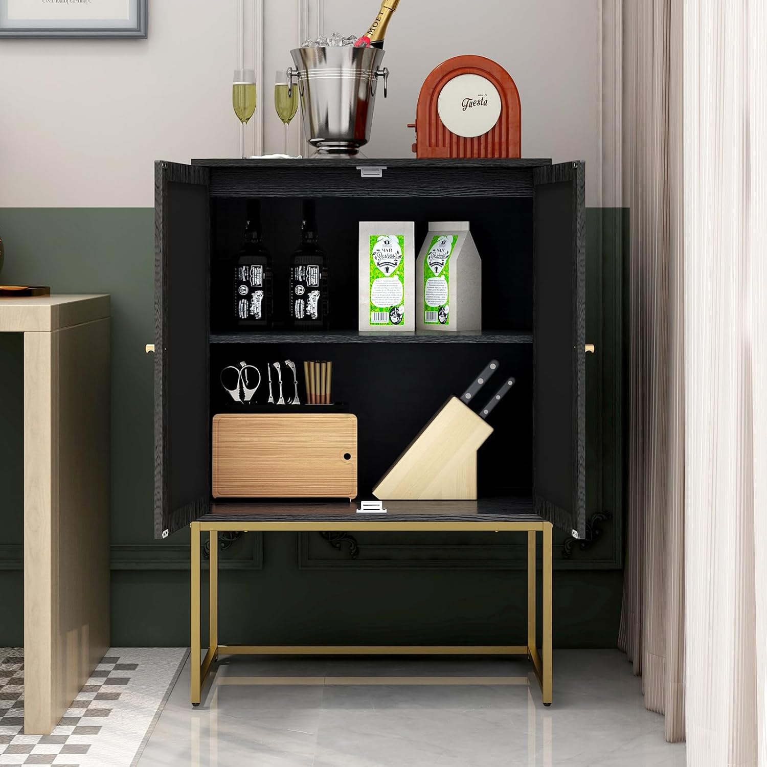 mixtavie Armario alto de ratán natural de 2 puertas, aparador de buffet con 1 estantes ajustables, armario de madera independiente para sala de