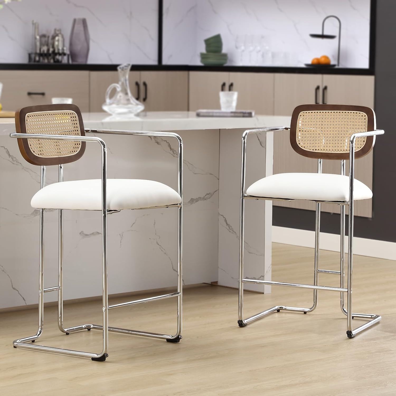 DUOMAY Mid-Century – Juego de 2 taburetes de bar modernos de 26 pulgadas de altura de mostrador con respaldo de ratán, silla de cocina tapizada de