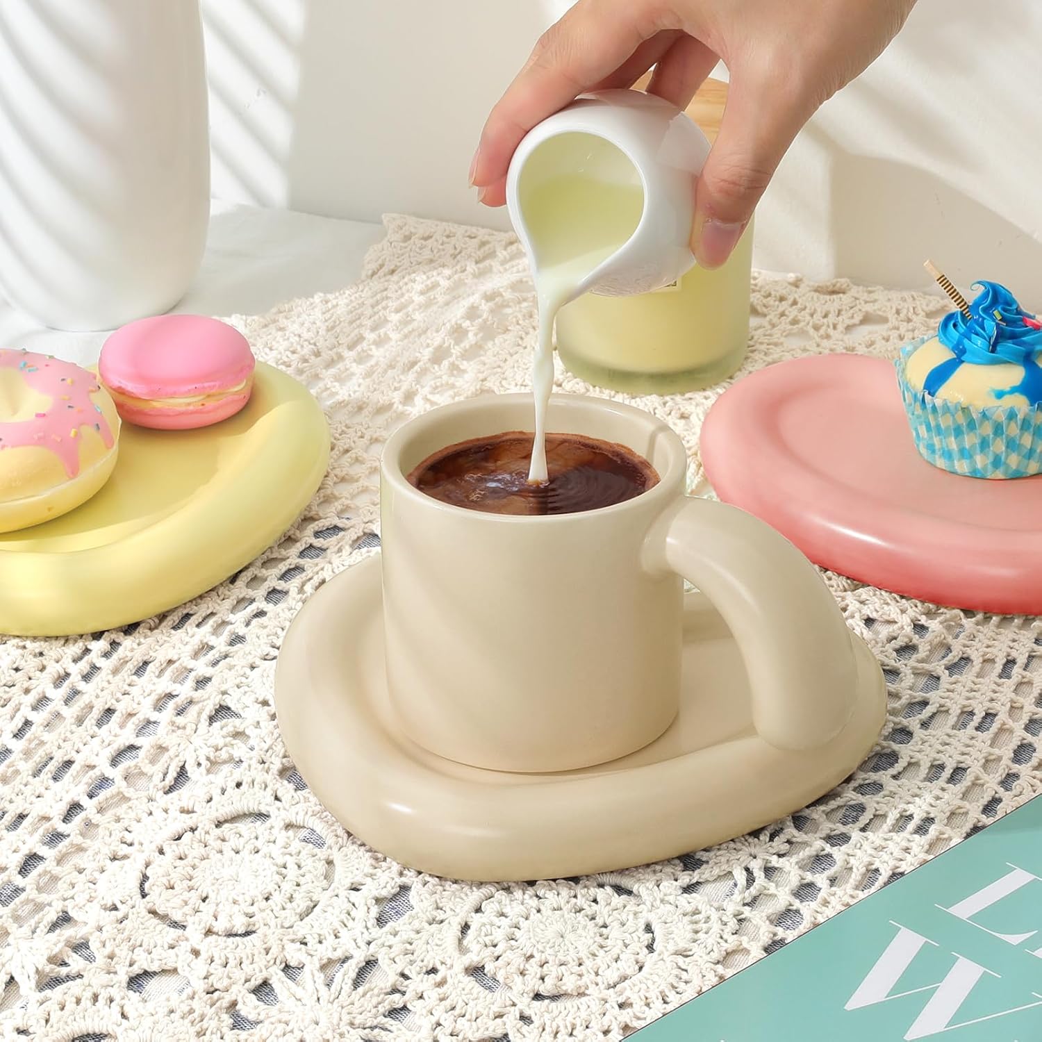 Taza de café de cerámica con platillo, bonita taza de nube y platillo en forma de corazón, tazas de café de 10 onzas, tazas de capuchino, taza de