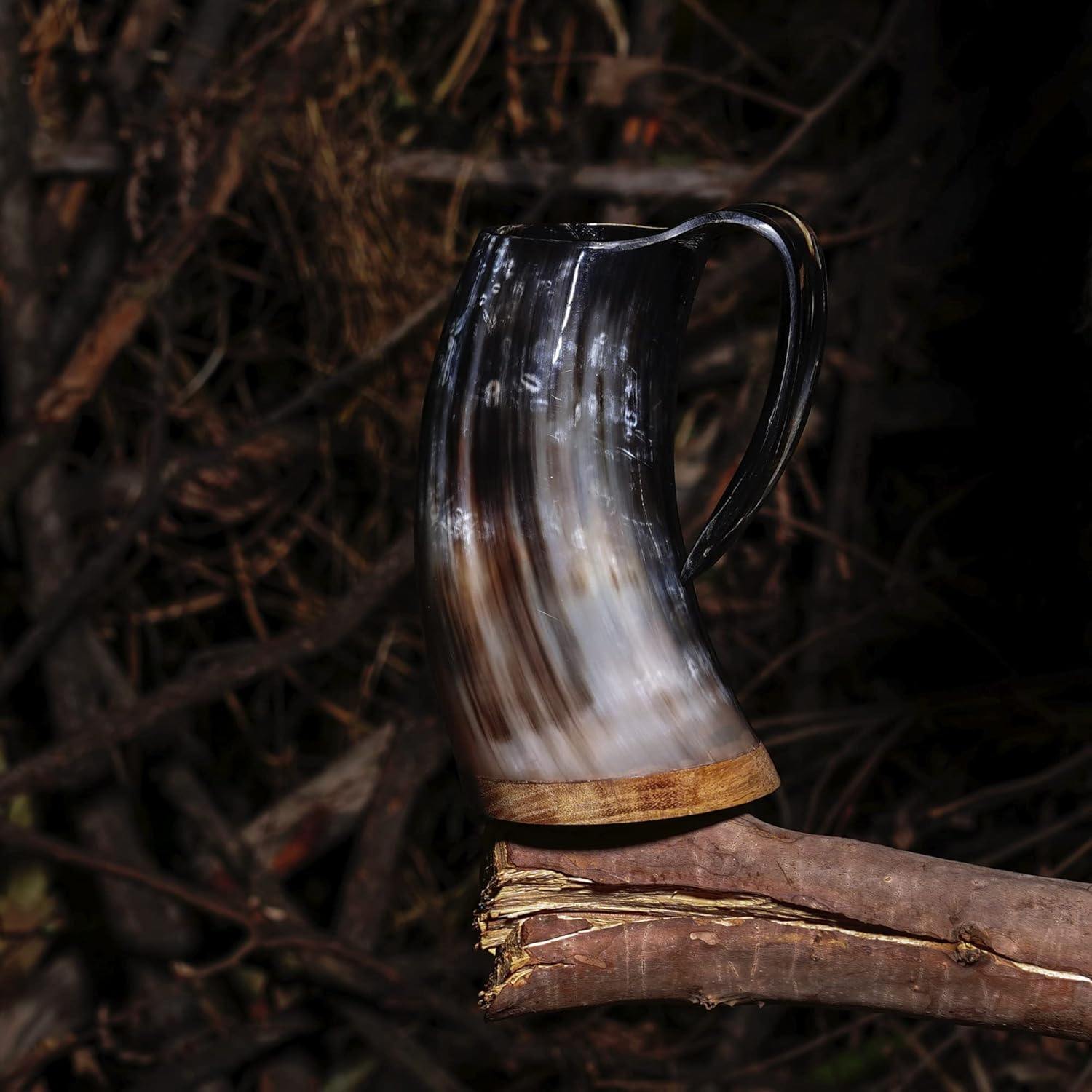 Taza original de cuerno vikingo con saco de arpillera, base de madera de 20 onzas, extra grande, inspirada en la Edad Media, hecha a mano, pulida,