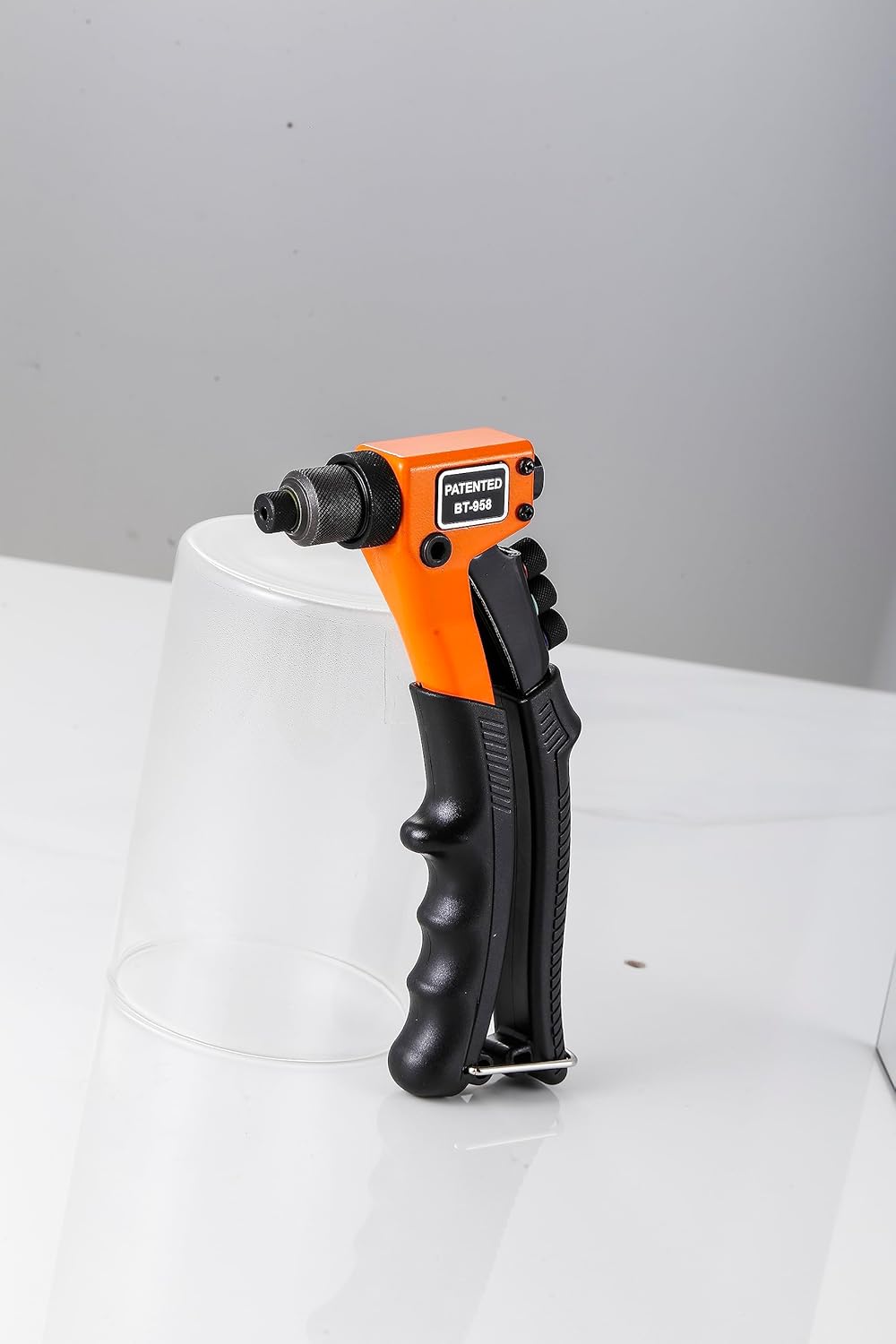 Wensilon Pistola de remache profesional, herramienta de mano ligera, con cuatro cabezales intercambiables y cuatro brocas giratorias y funda de