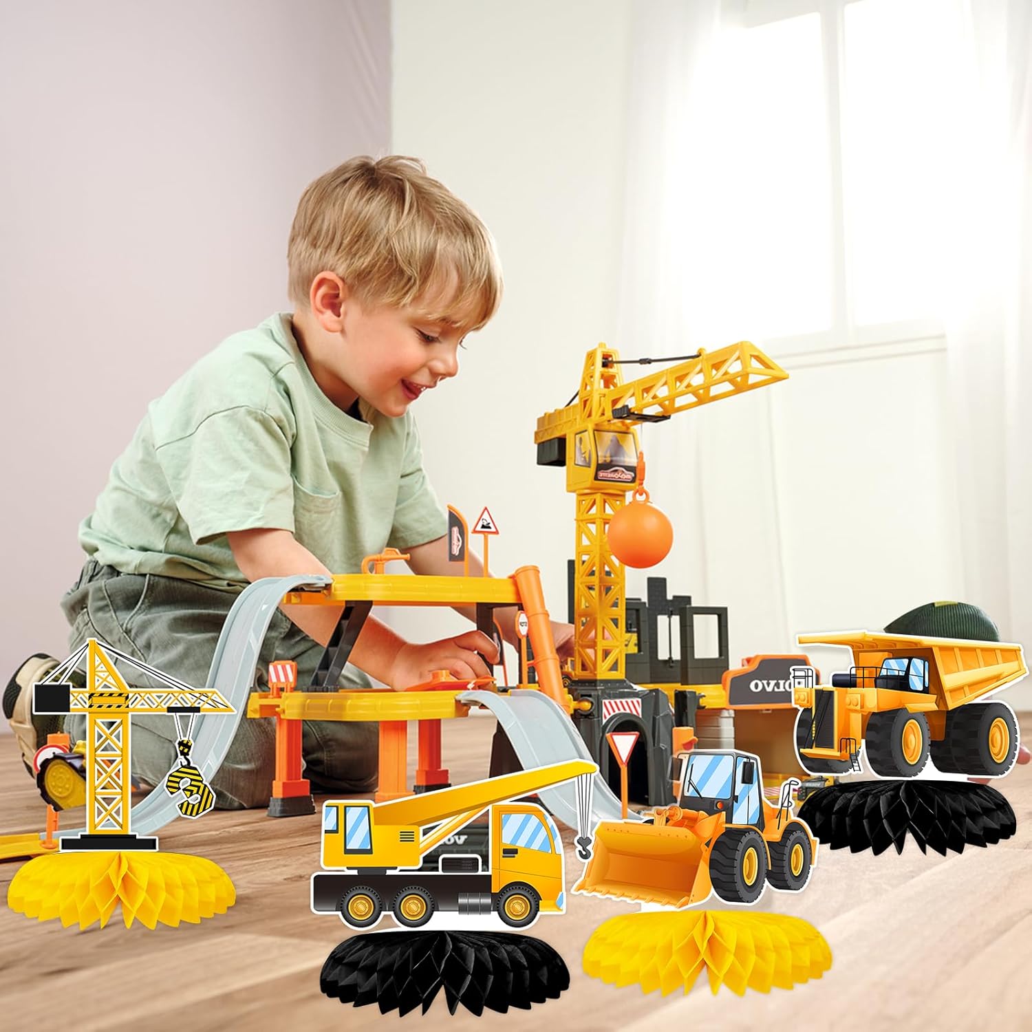 10 centros de mesa de construcción de panal de abeja para decoración de fiesta de tercer cumpleaños para niños, camión volquete, cono, zona de