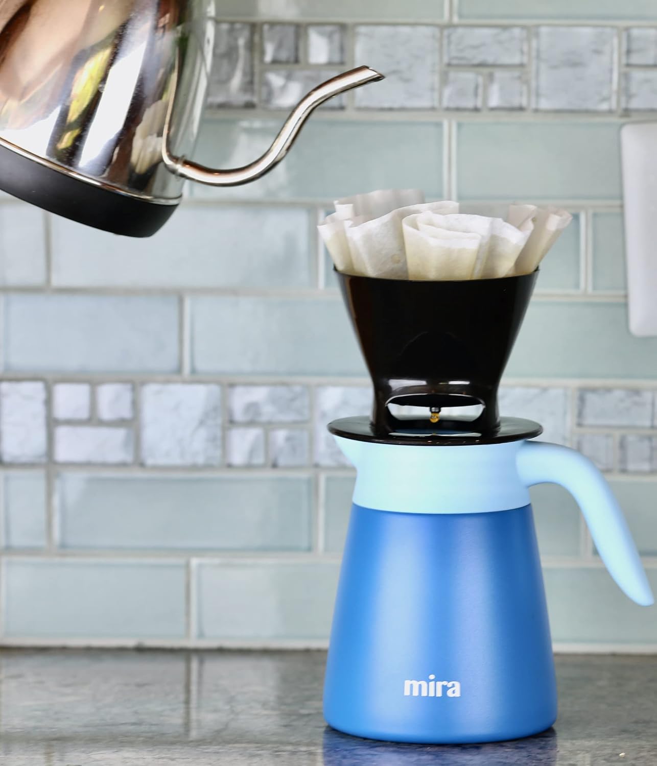 MIRA Servidor de jarra de café aislado, dispensador de café de acero inoxidable, 27 oz (27.1 fl oz), azul rey
