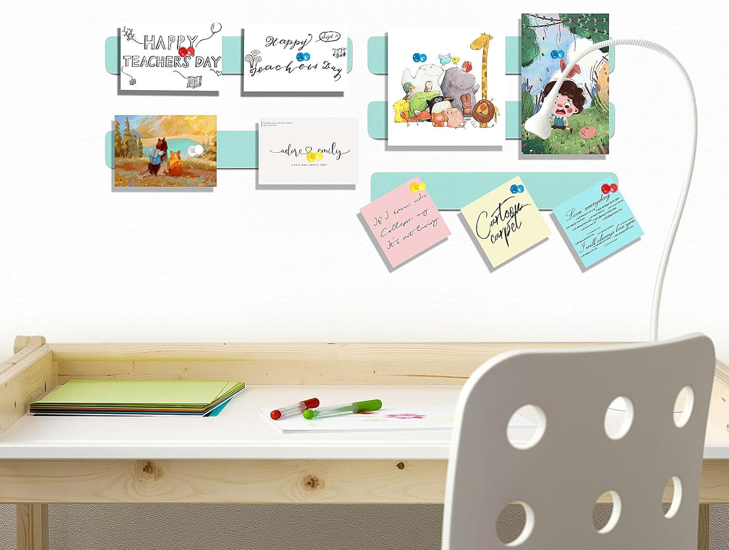 Tablón de anuncios de fieltro para dormitorio, oficina, decoración de pared del hogar, tablero de anuncios autoadhesivo con 35 pasadores para pegar