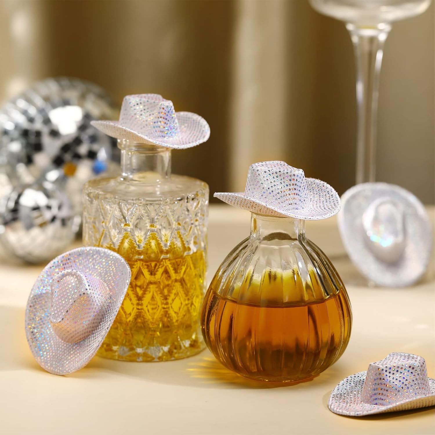 Sotiff Mini sombrero de vaquero de discoteca con luz holográfica espacial para decoración de fiesta de muñeca de fiesta, 12 unidades