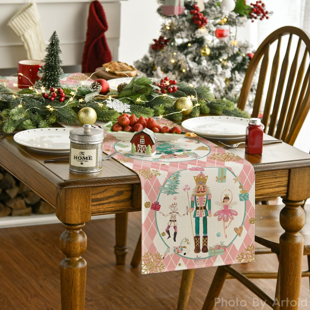 Artoid Mode Camino de mesa de Navidad con diseño de cascanueces y copos de nieve de diamantes rosados, decoración de mesa de comedor de cocina de