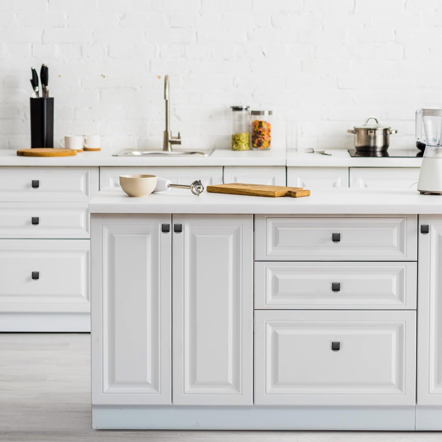 Home Expert Paquete de 25 pomos negros para gabinetes de cocina, pomos cuadrados negros para armarios y cajones de cocina color negro mate,