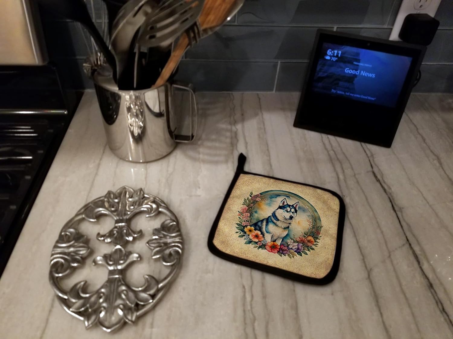 Caroline’s Treasures Siberian Husky and Flowers Pair of Pot Holders Kitchen Heat Resistant Pot Holders Sets Oven Hot Pads for Cooking Baking BBQ, 7