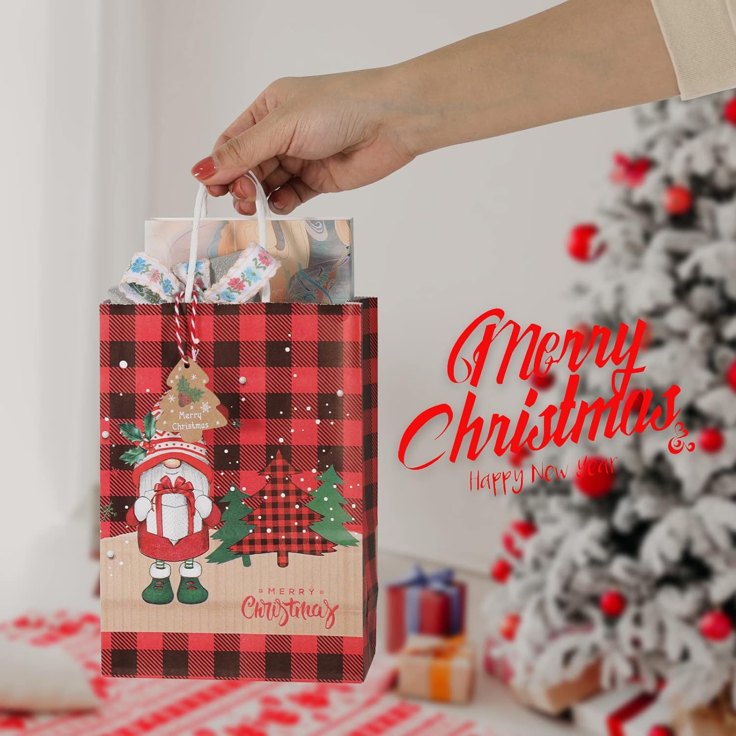 Maetrin 12 bolsas pequeñas de regalo de Navidad reutilizables, 4 estilos, bolsas de papel kraft de Navidad con asa a granel para regalos de fiesta