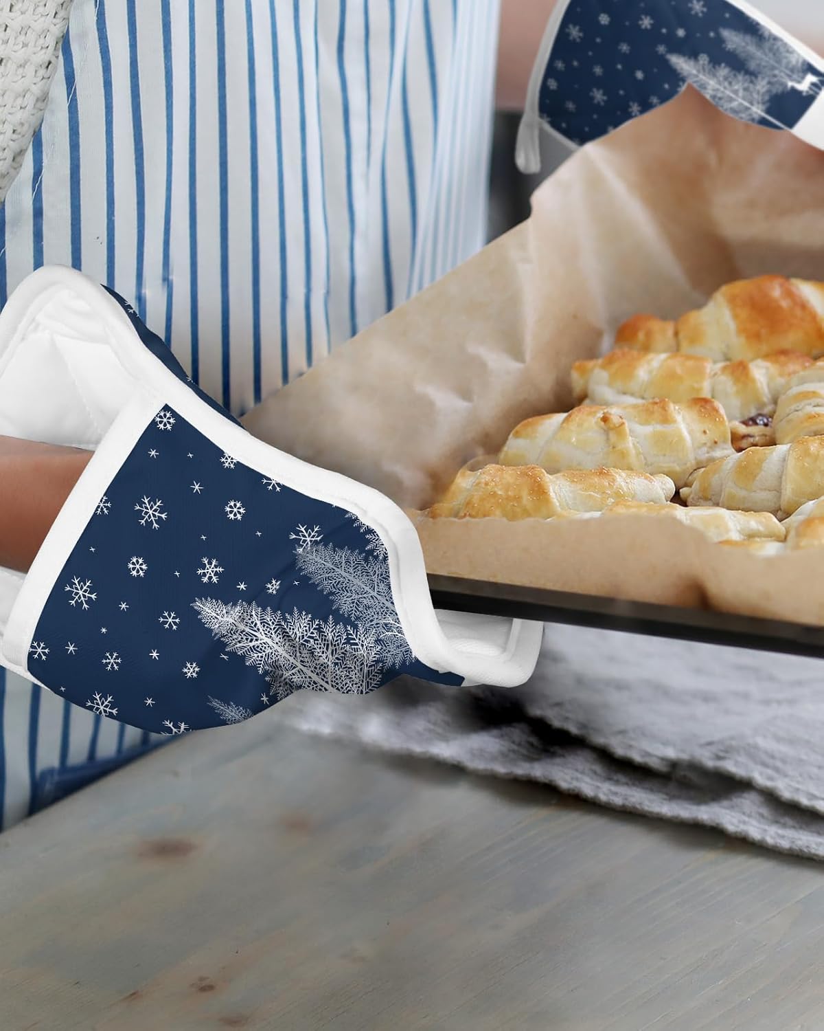 Juego de 5 soportes para ollas de Navidad para cocina, antideslizantes y aislantes de calor, juego de agarraderas de tela de toalla con bolsillo,