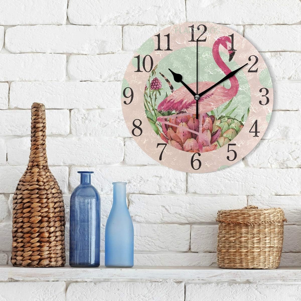 SUABO Hello Flamingos – Reloj de pared redondo rosa con números arábigos, para sala de estar, baño, decoración del hogar