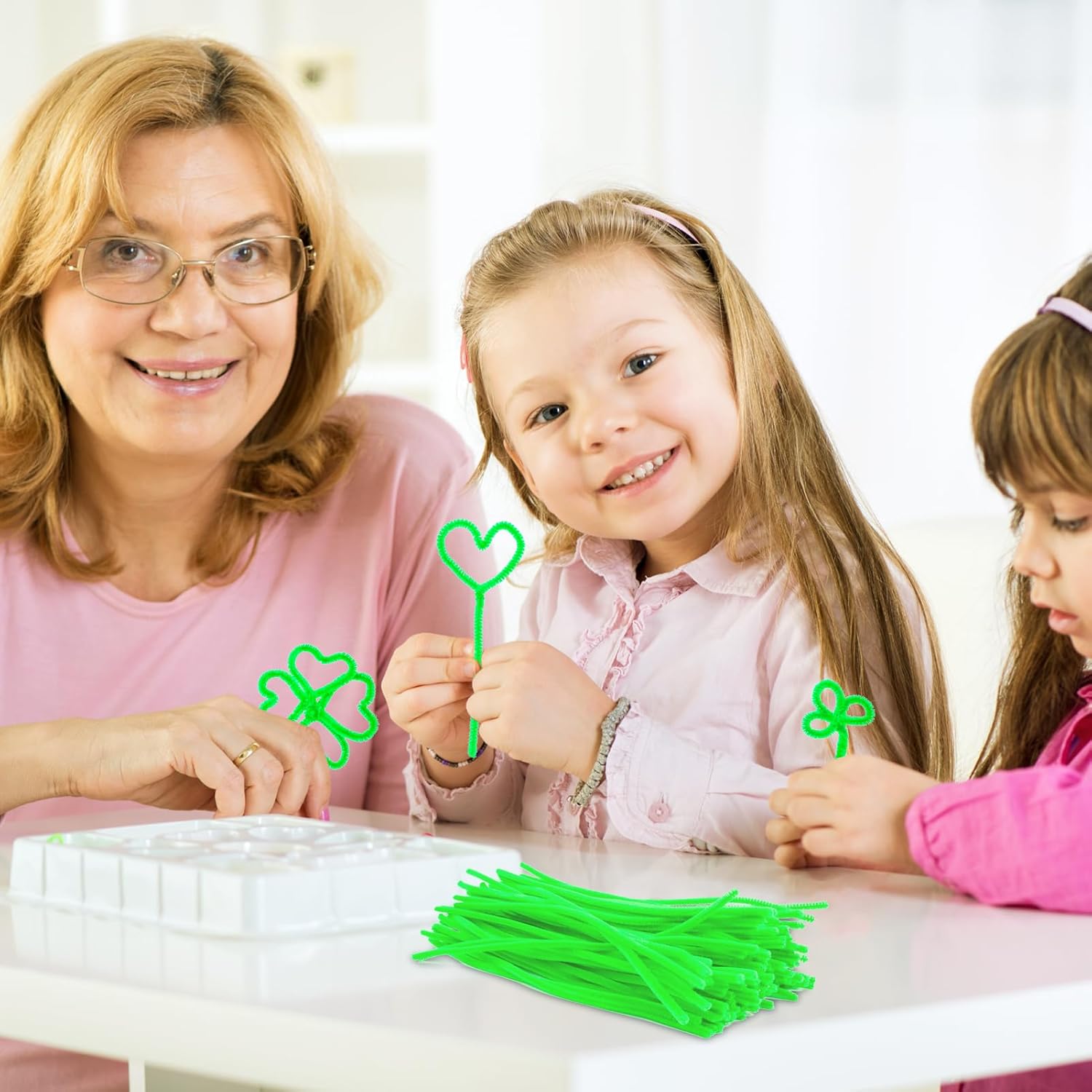 Caydo 200 piezas de limpiapipas de color verde fluorescente para manualidades, tallos de felpilla flexibles para niños, proyectos de manualidades y