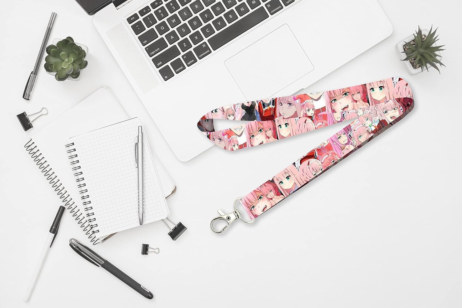 AkinaWay Zero Two Darling – Llavero con cordón, color rosa, Rosado