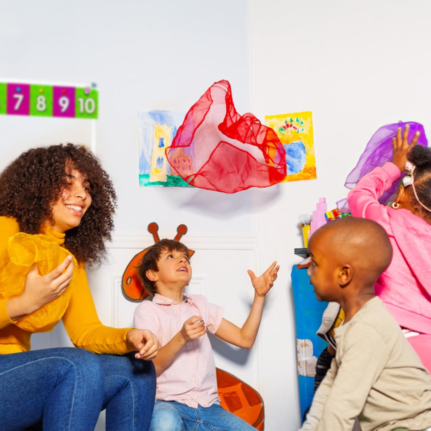 KIMOBER 12 bufandas cuadradas de baile, 12 colores malabares de seda, trucos de magia de música, accesorios para niños pequeños (24 x 24 pulgadas)