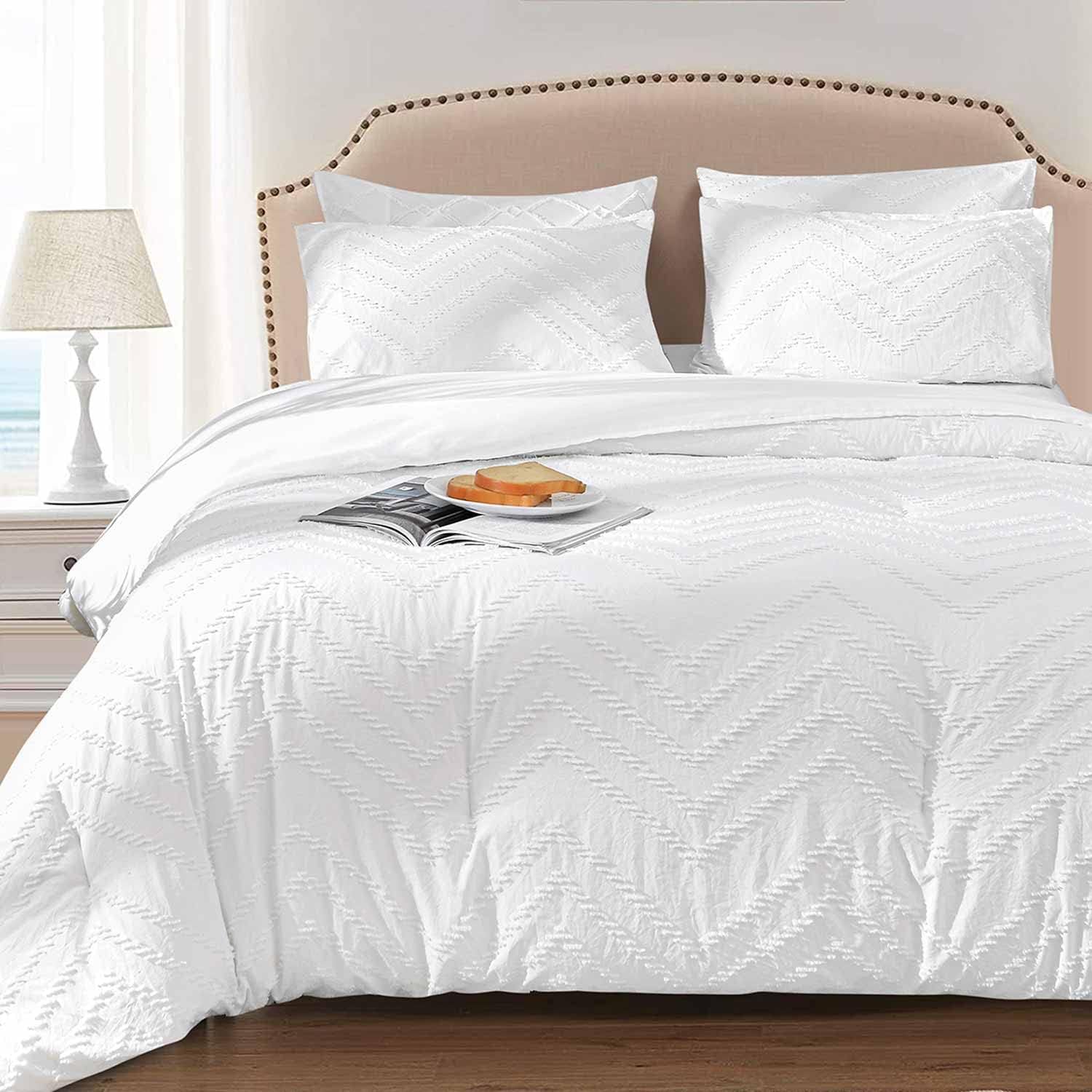 Nanko Juego de edredón de 7 piezas con sábanas, jacquard blanco copetudo, bohemio, suave, desgastado y elegante, juego de ropa de cama de microfibra