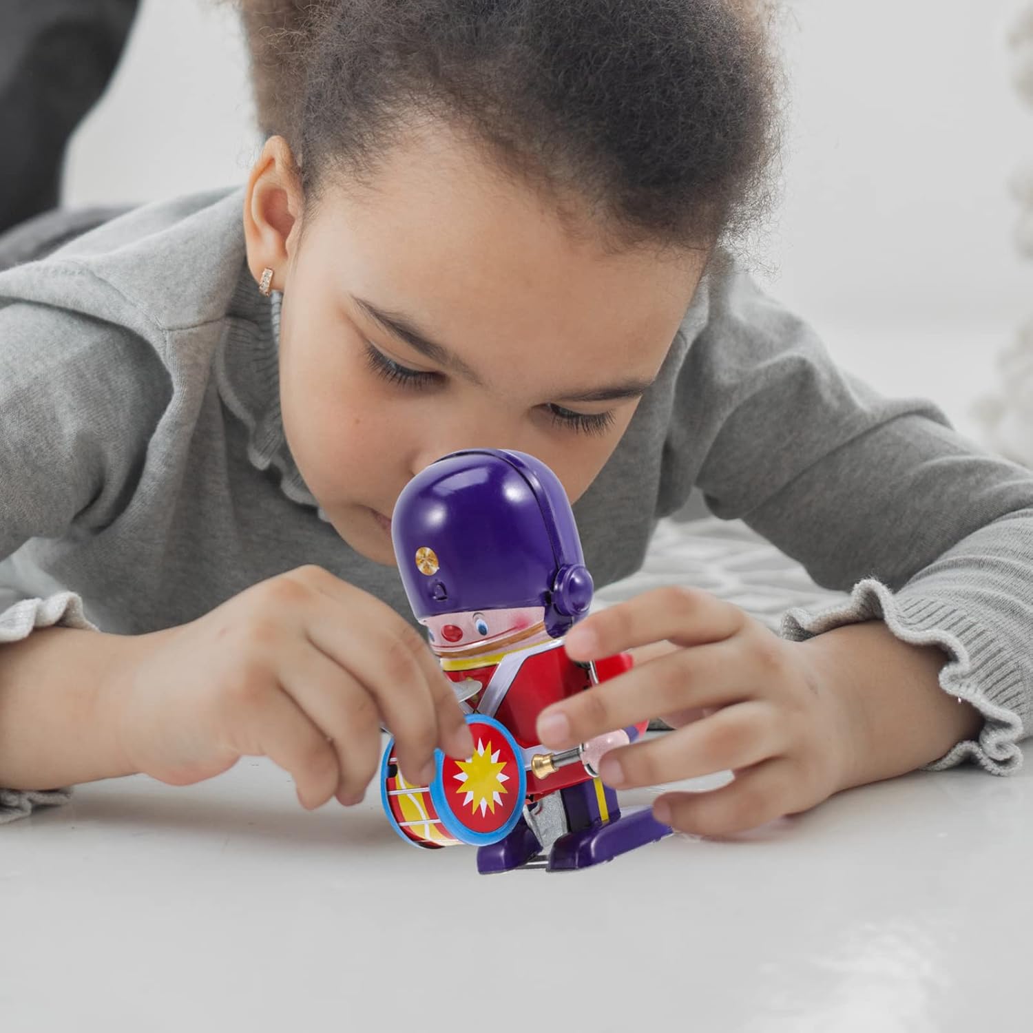 ABOOFAN Juguete de cuerda de hojalata de juguete mecánico que camina baterista soldado retro Pascua Vintage Wind- up juguete para niños, novedad de