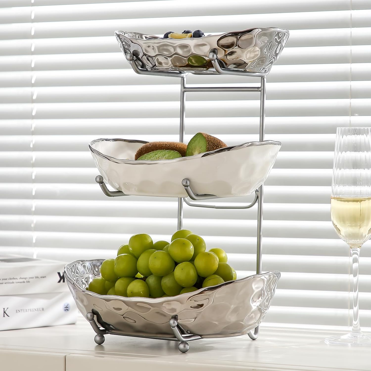 Frutero para encimera de cocina, cuencos de cerámica de 3 niveles con soporte de metal, cesta de frutas escalonada para almacenamiento de frutas y