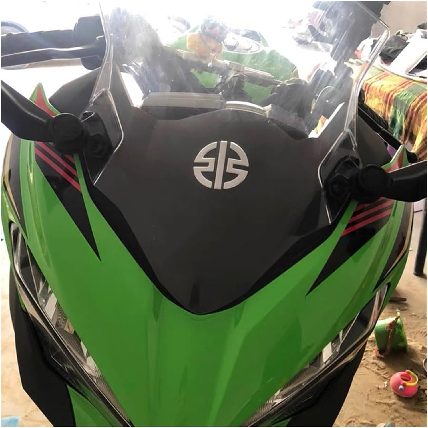 Calcomanías 3D con logotipo de motocicleta para Kawasaki Z800 Z900 Z650 H2 H2R accesorio para cabeza de motocicleta (color negro)