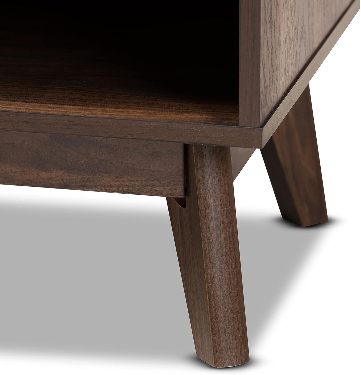 Baxton Studio Hartman – Muebles de TV, tamaño único, color marrón nogal