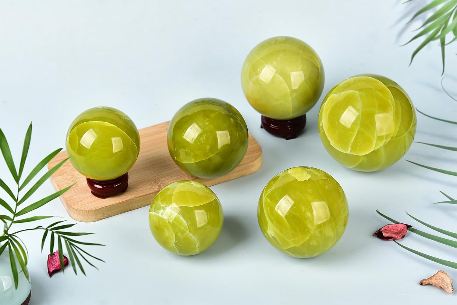 AMOYSTONE Esfera de adivinación de bola de jaspe verde con soporte de madera, bola decorativa, esfera de cristales curativos naturales para Feng