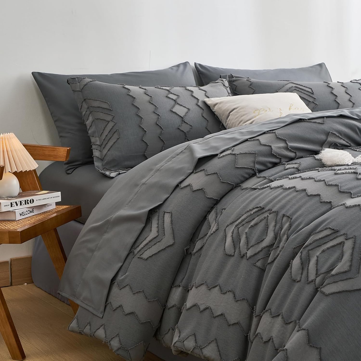 OARAGE Juego de edredón tamaño King de 7 piezas en una bolsa, color gris oscuro, juego de cama bohemio copetudo, juego de ropa de cama King con
