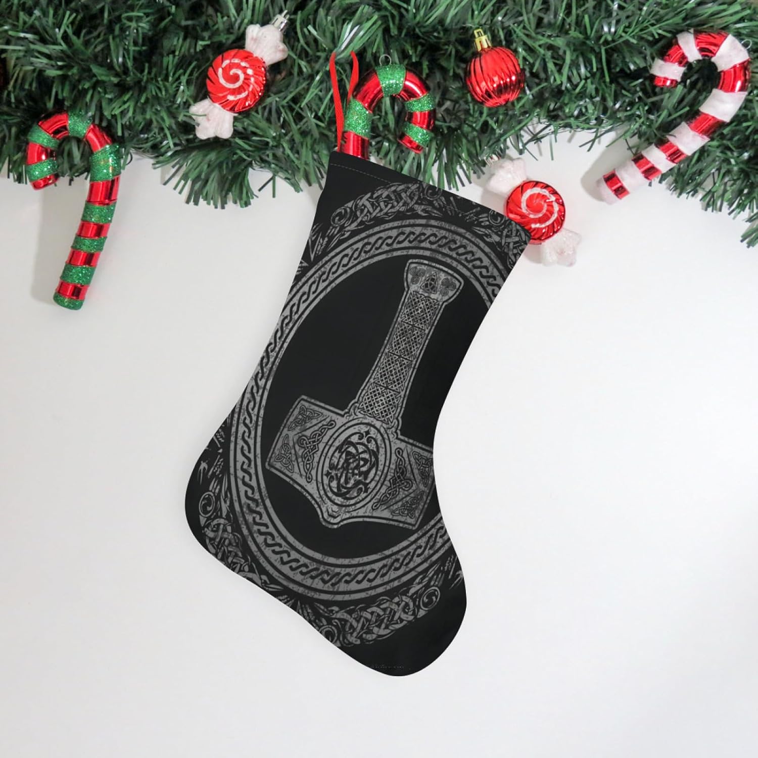 Medias de Navidad Martillo de Thor, Mjolnir Runas vikingas, mitología nórdica, árbol de Navidad, decoraciones colgantes (10 pulgadas).