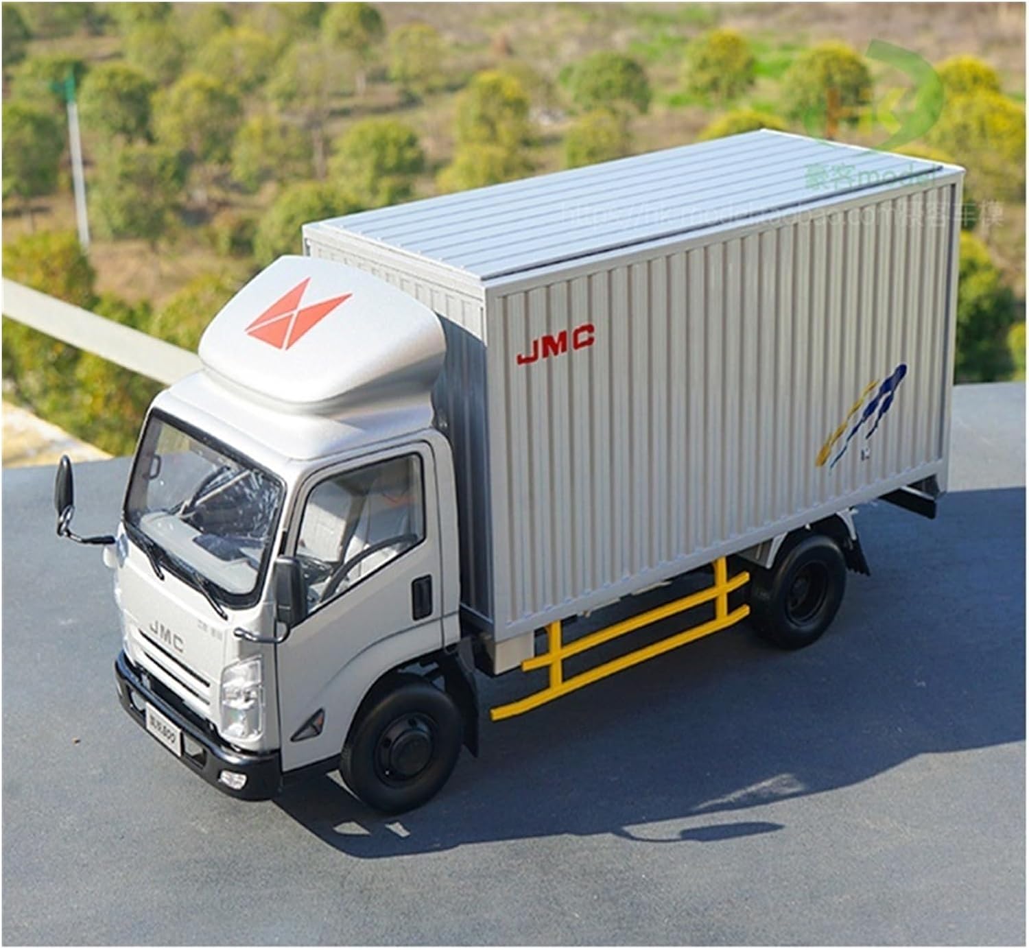 Vehículo de coche de resina de aleación modelo 1 18 apto para Jmc Kaiyun Van Camión Ligero Modelo de Coche Colección de Simulación de Aleación
