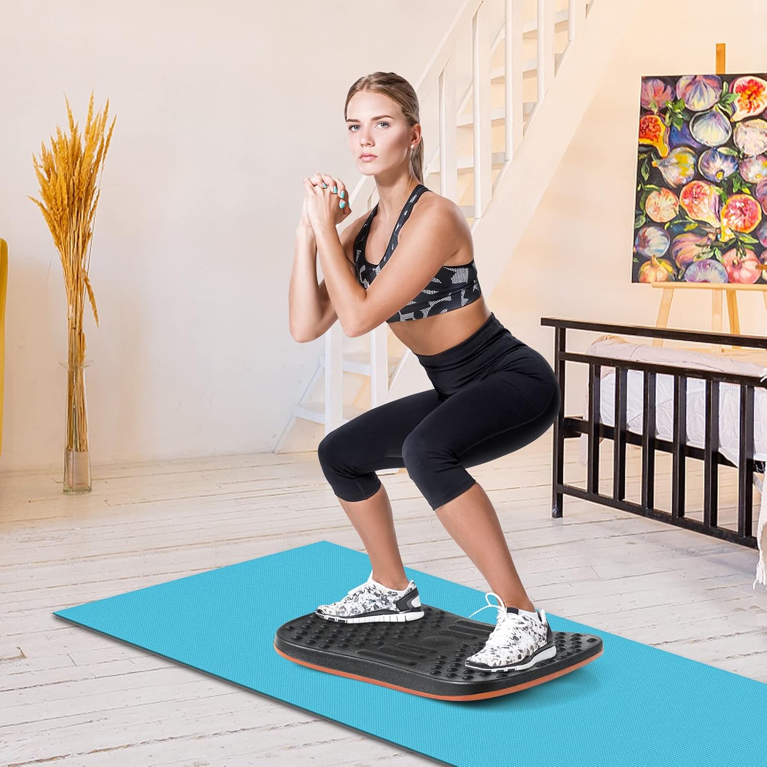 Goplus Mesa de equilibrio de madera para escritorio de pie, rotación de 360, antifatiga, con 138 puntos de masaje y base antideslizante, alfombrilla