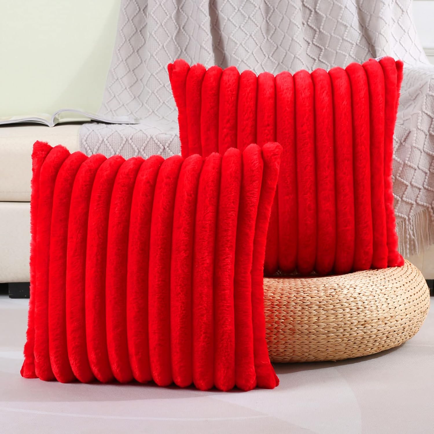FUTEI – Juego de 2 fundas de almohada decorativas con rayas de color rojo, 20 x 20 pulgadas, cuadradas y primaverales, piel sintética de conejo