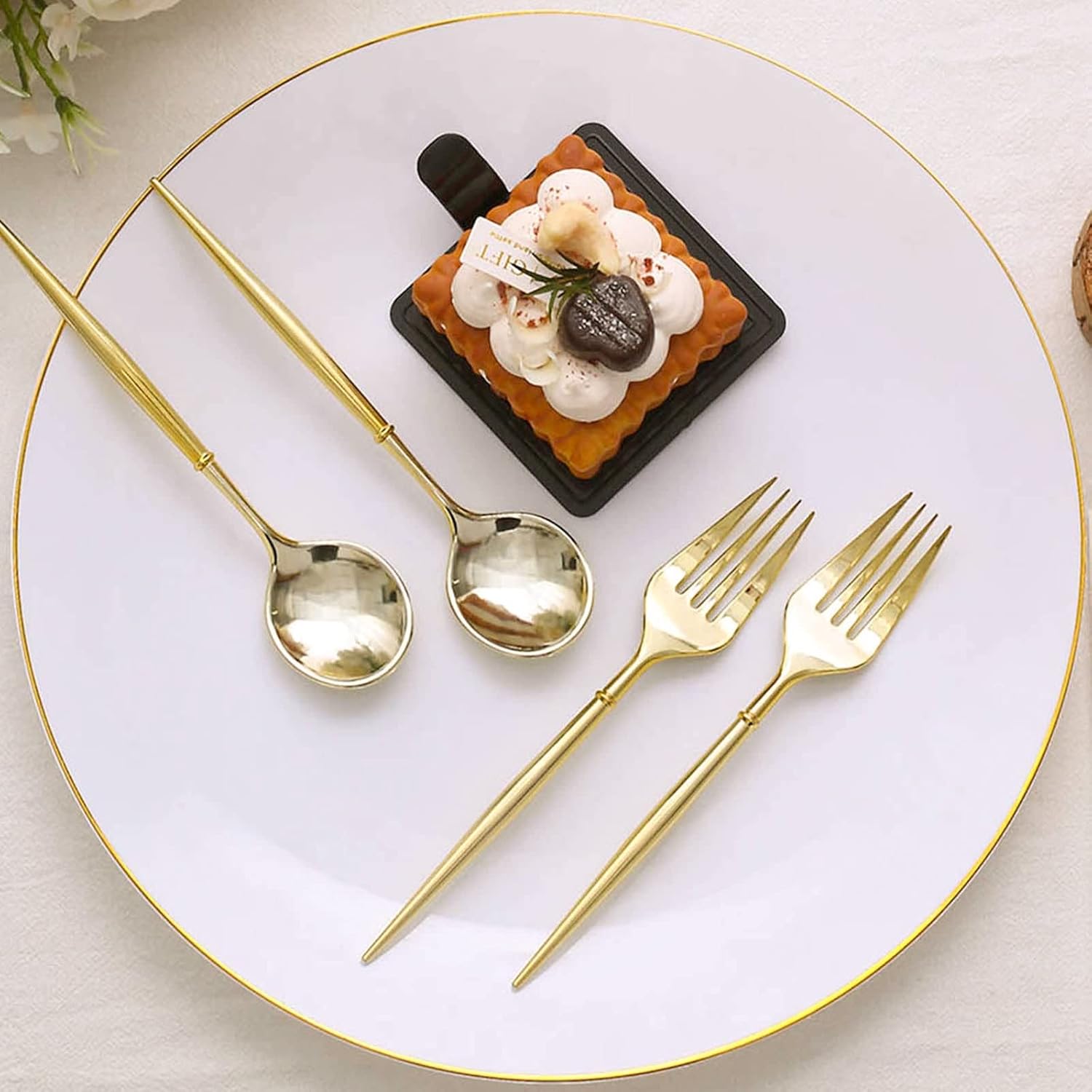 Efavormart – Juego de 24 utensilios de tenedorcuchara de plástico dorado metálico de 6 pulgadas, cubiertos desechables modernos y resistentes