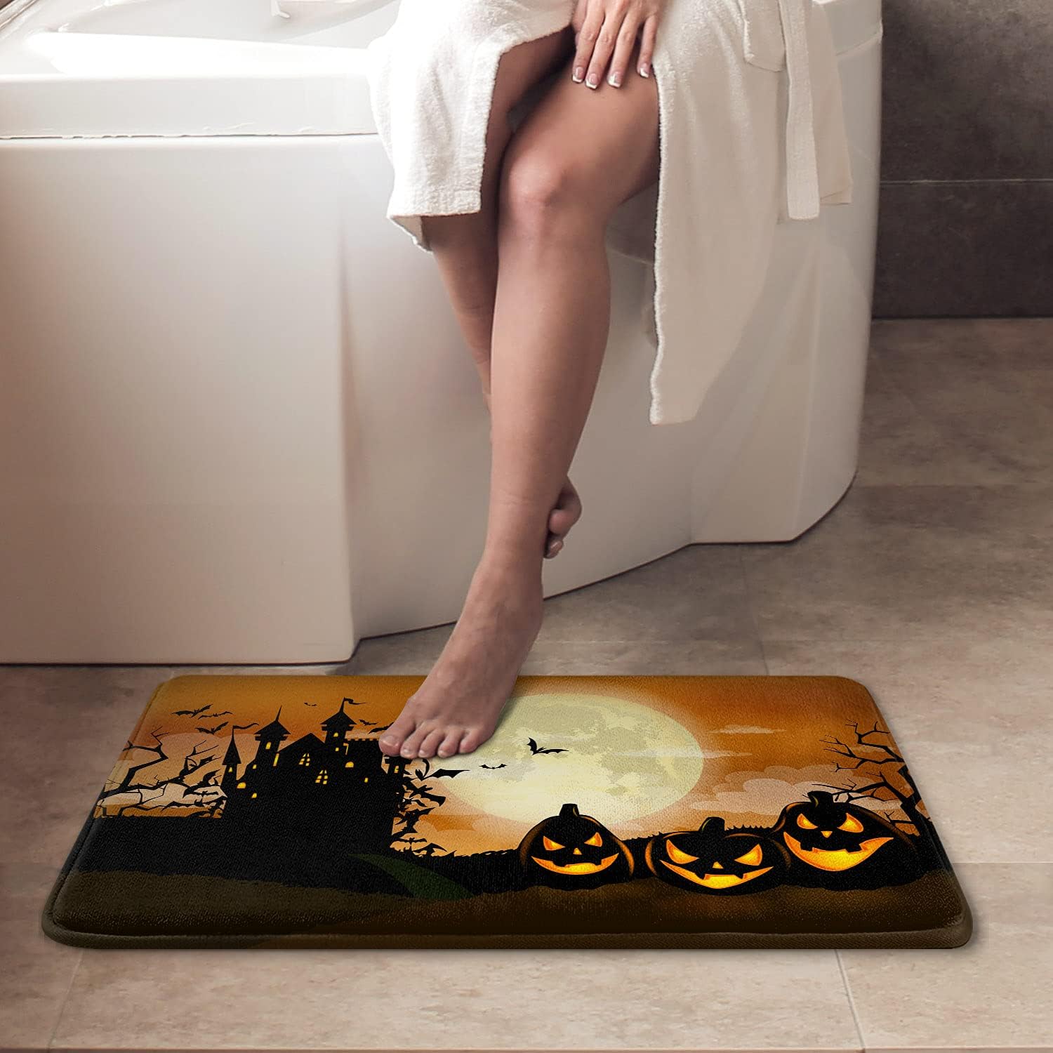 Britimes Tapete de baño para baño, antideslizantes, de la serie temática de Halloween, cubierta lavable, tapete para decoración de baño, 18 x 30