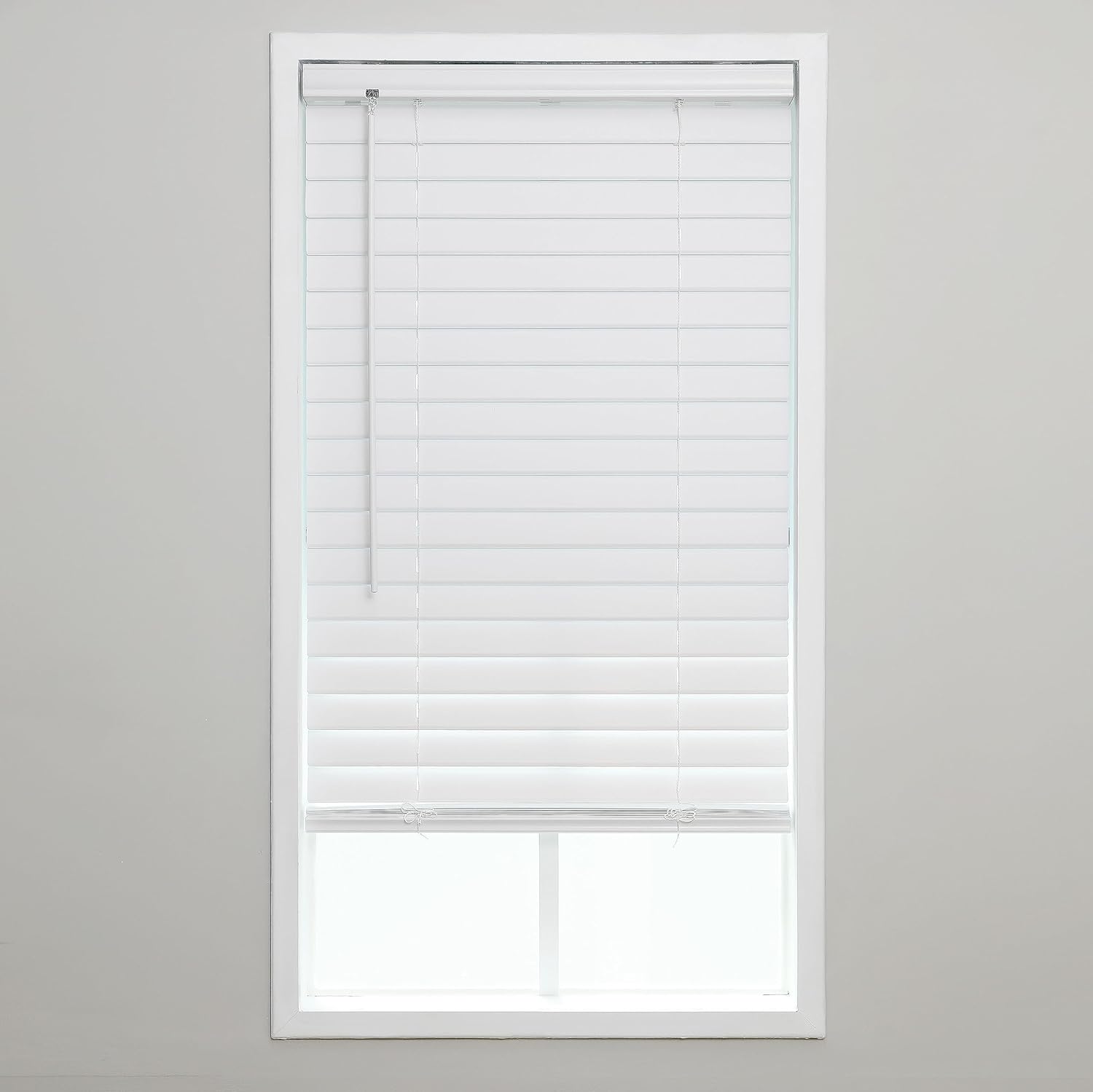 Eclipse Persianas de vinilo de alta calidad de 2 pulgadas para filtrar la luz y privacidad, persianas duraderas de oscurecimiento de habitación para