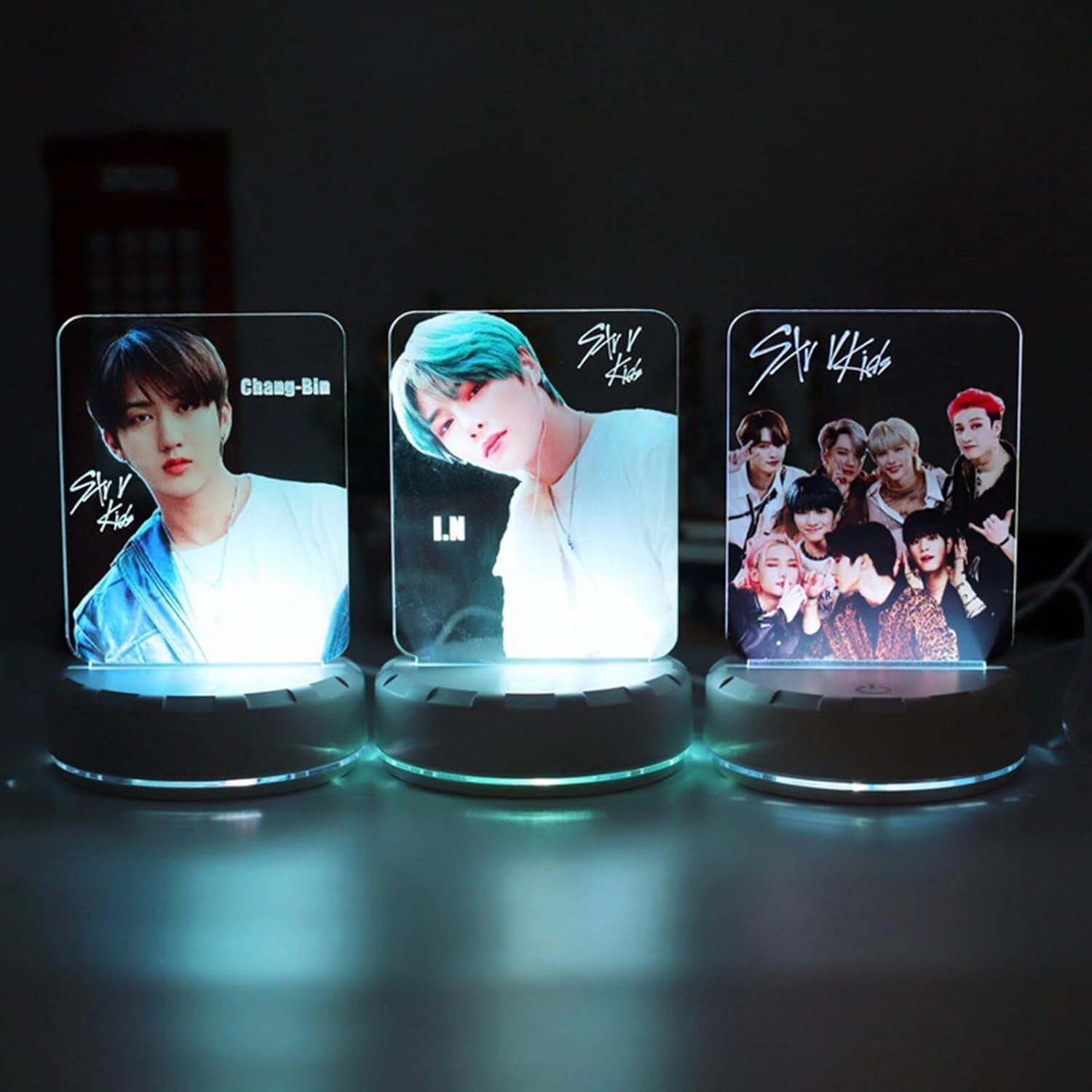 YJYP Kpop Luz de noche Felix Bangchan Hyunjin Lámpara de mesa de noche LED de acrílico colorido