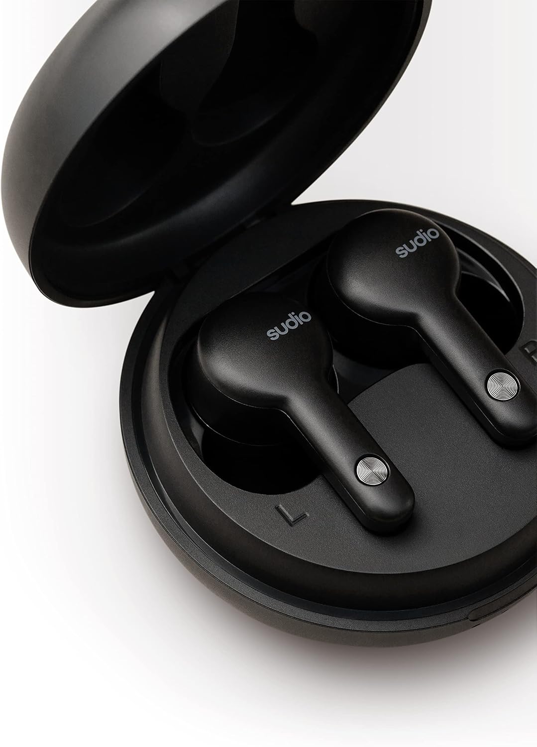 Sudio Auriculares inalámbricos A2 con funda de carga, auriculares con cancelación de ruido intrauditivos con micrófono, Bluetooth 5.2, tiempo de
