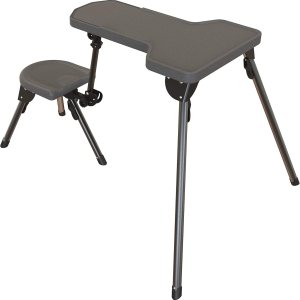 Caldwell Mesa estable Lite con mesa resistente a la intemperie, asiento ambidiestro y diseño totalmente plegable para un fácil transporte y tiro al Caldwell Mesa estable Lite con mesa resistente a la intemperie, asiento ambidiestro y diseño totalmente plegable para un fácil transporte y tiro al