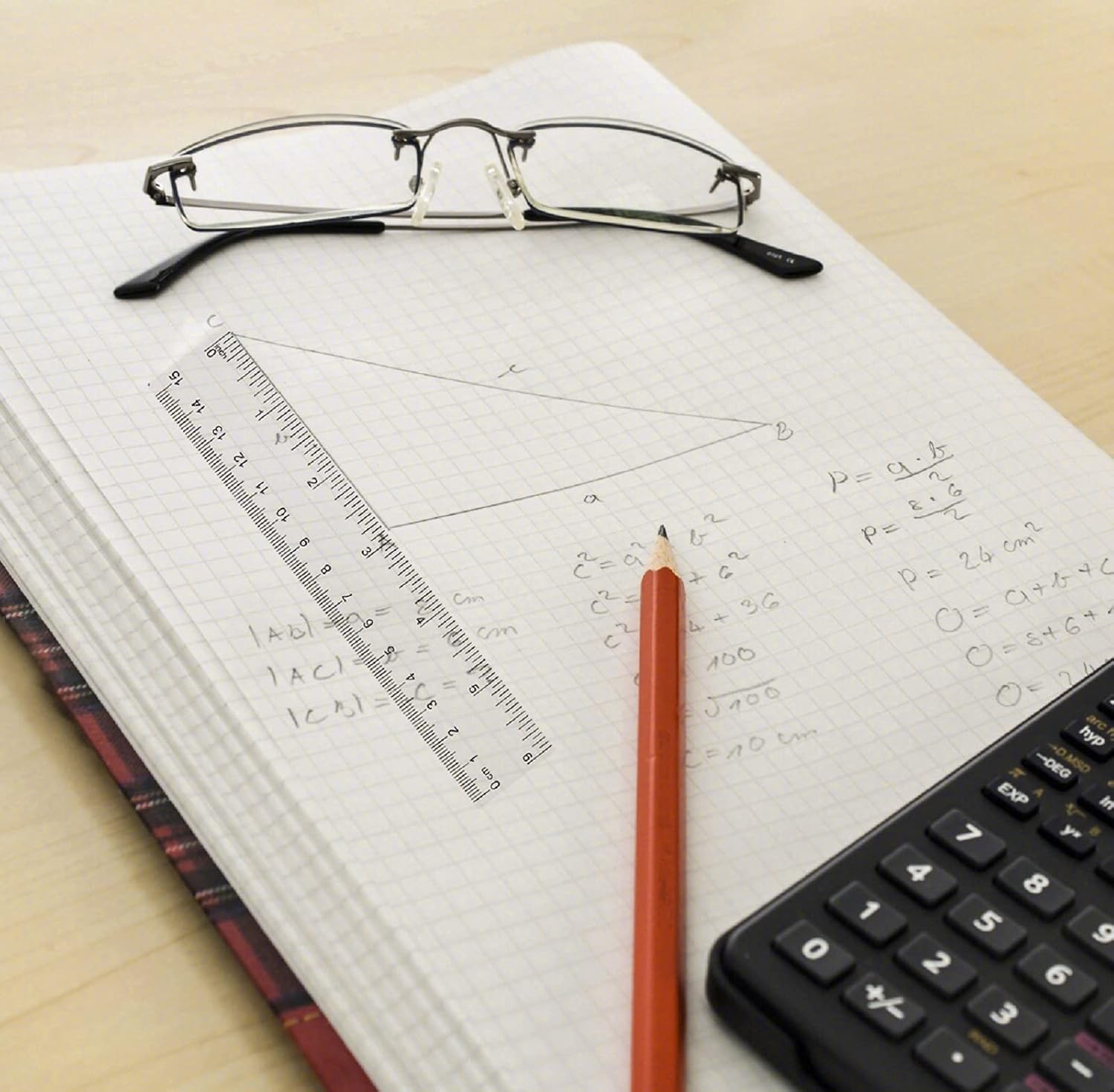 Paquete de 4 reglas rectas de 6 pulgadas, regla de plástico transparente, adecuadas para herramientas de medición de dibujo de estudiantes, escuela