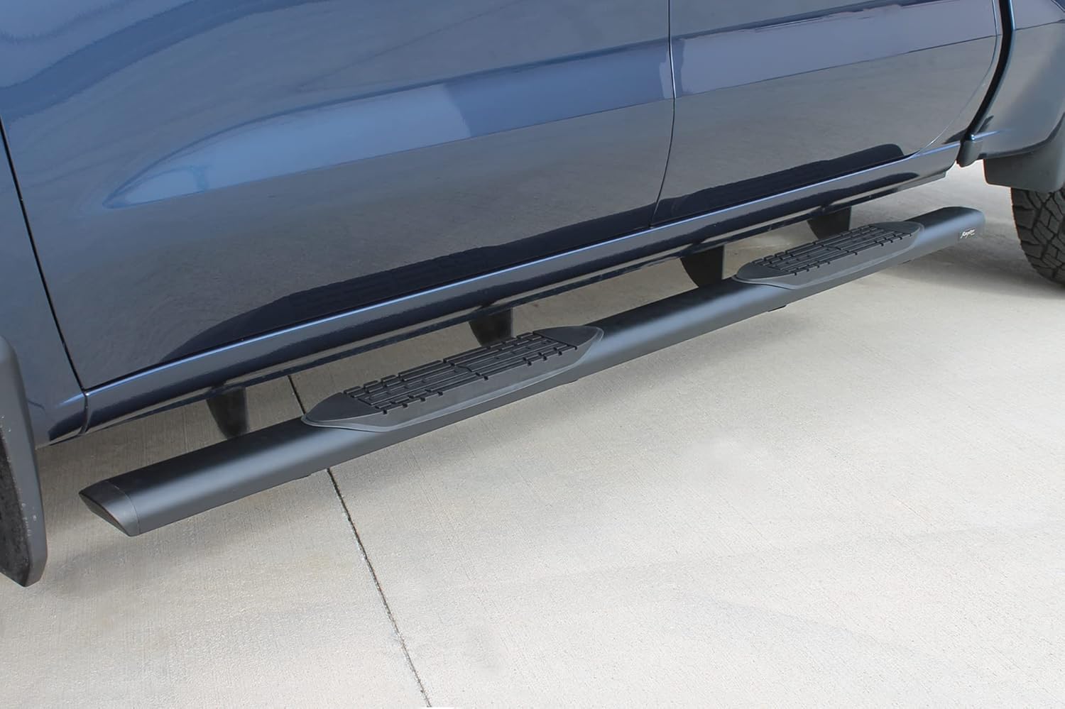 Raptor Series Estribos escalones de 5 pulgadas de aluminio negro de estilo ovalado para Silverado Sierra 1500 2019-2024 y 20-24 2500 3500 HD Crew Cab