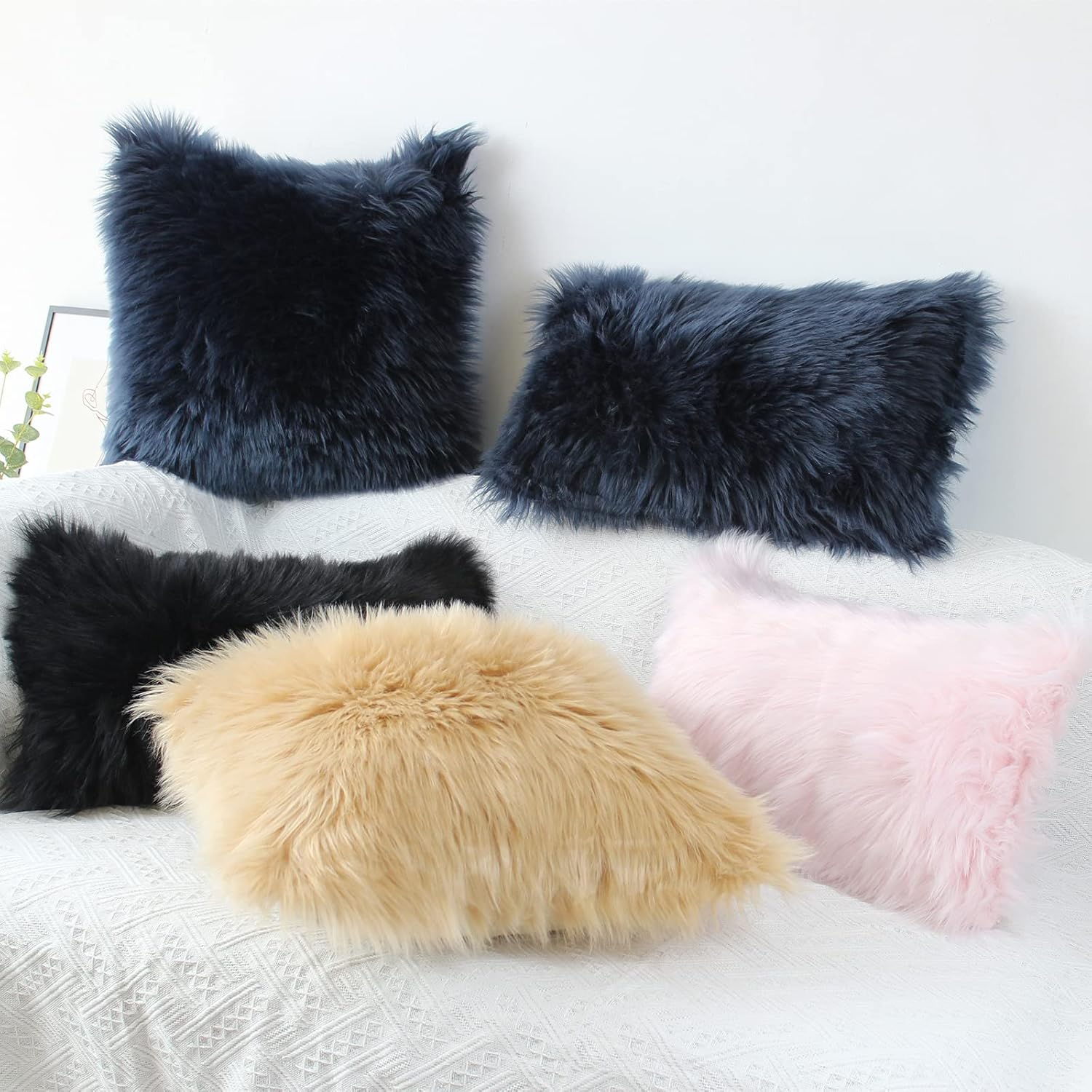 OYIMUA Juego de 2 fundas de almohada decorativas esponjosas de 24 x 24 pulgadas, fundas de almohada lujosas de piel sintética de estilo rural,