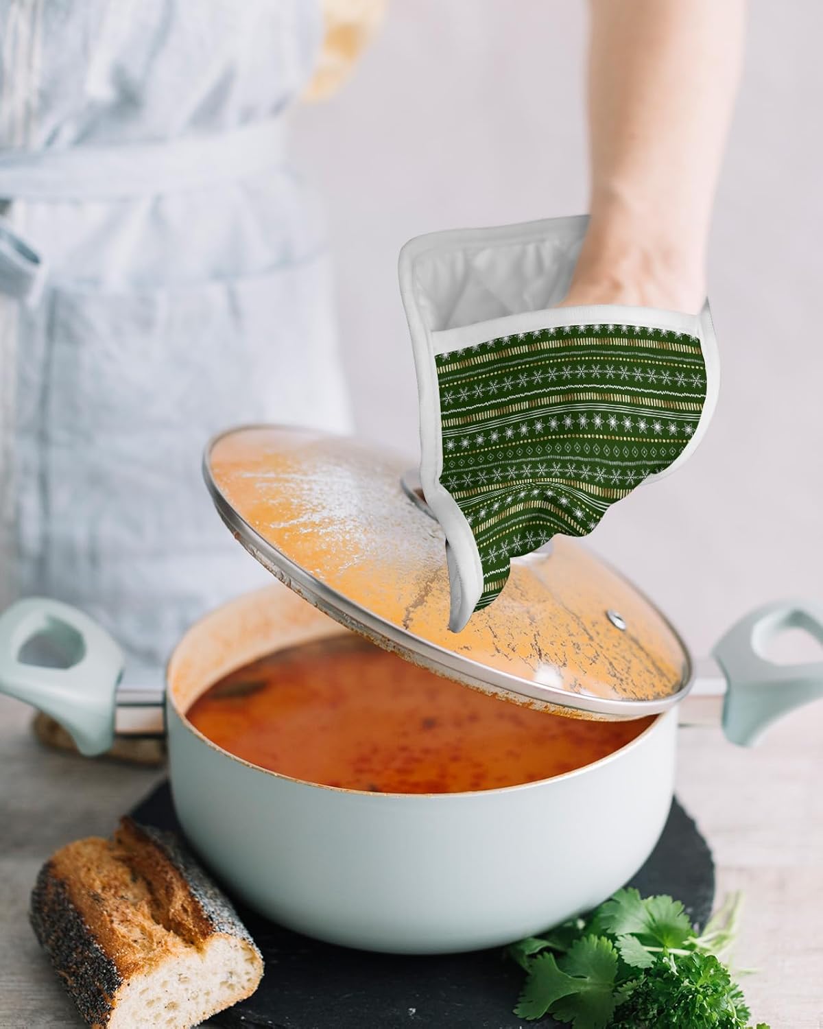 Juego de 2 agarraderas verdes de Navidad para cocina, antideslizantes y aislantes de calor, juego de agarraderas de tela de toalla con bolsillo,