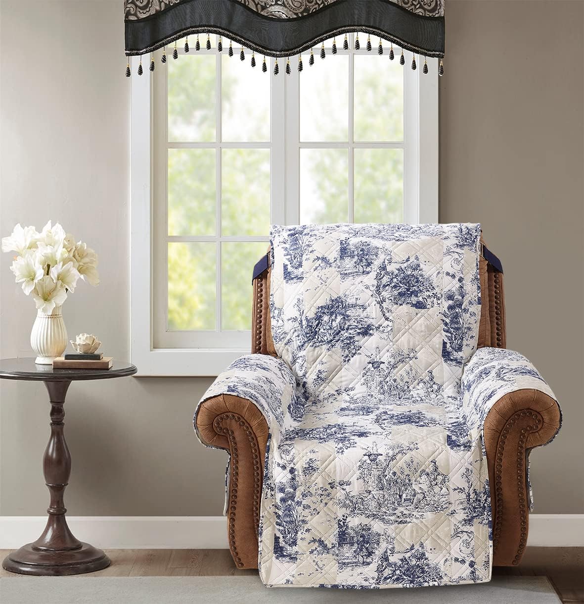 Brilliant Sunshine Blue Toile – Funda acolchada para sillón reclinable grande, 28 pulgadas de ancho de asiento, protector de muebles antideslizante,