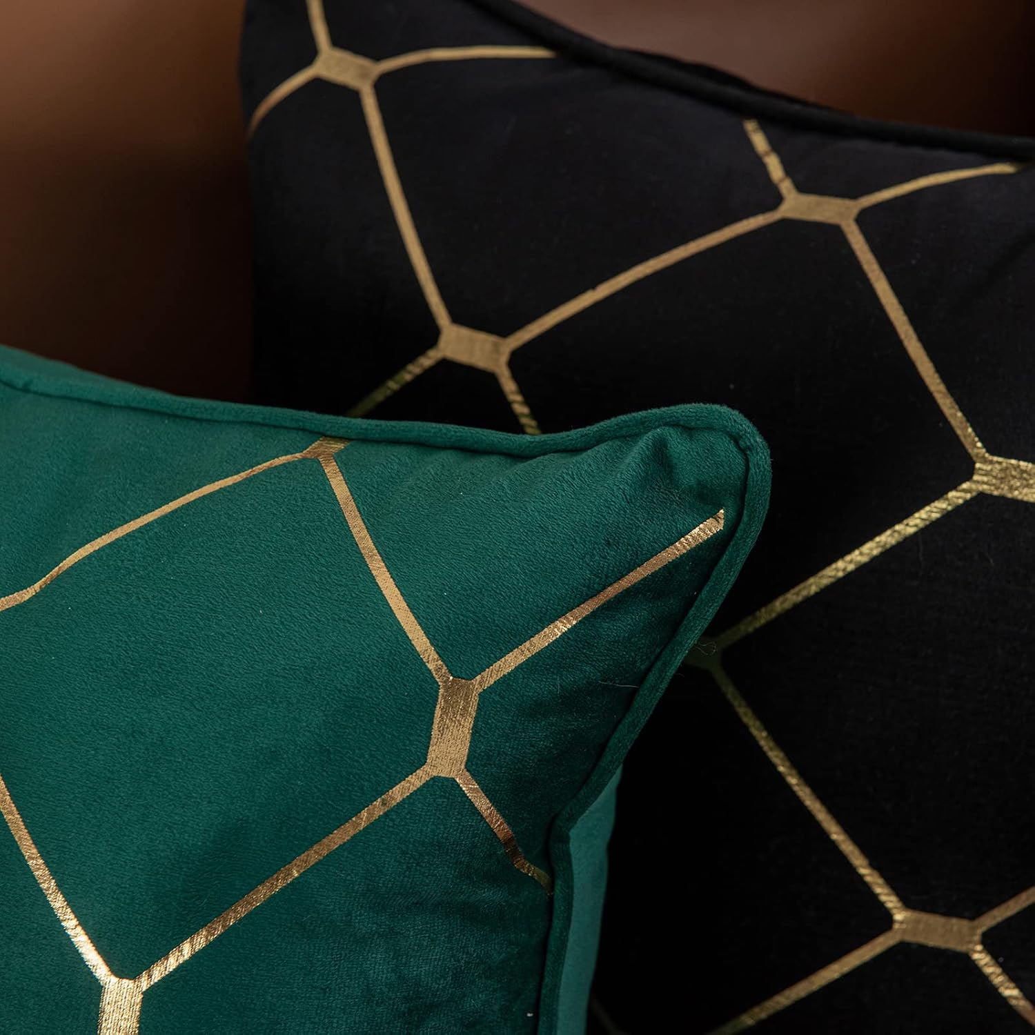 WACOMECO Fundas de almohada doradas, paquete de 2 fundas de cojín decorativas de terciopelo suave para sofá, decoración del hogar, verde esmeralda,