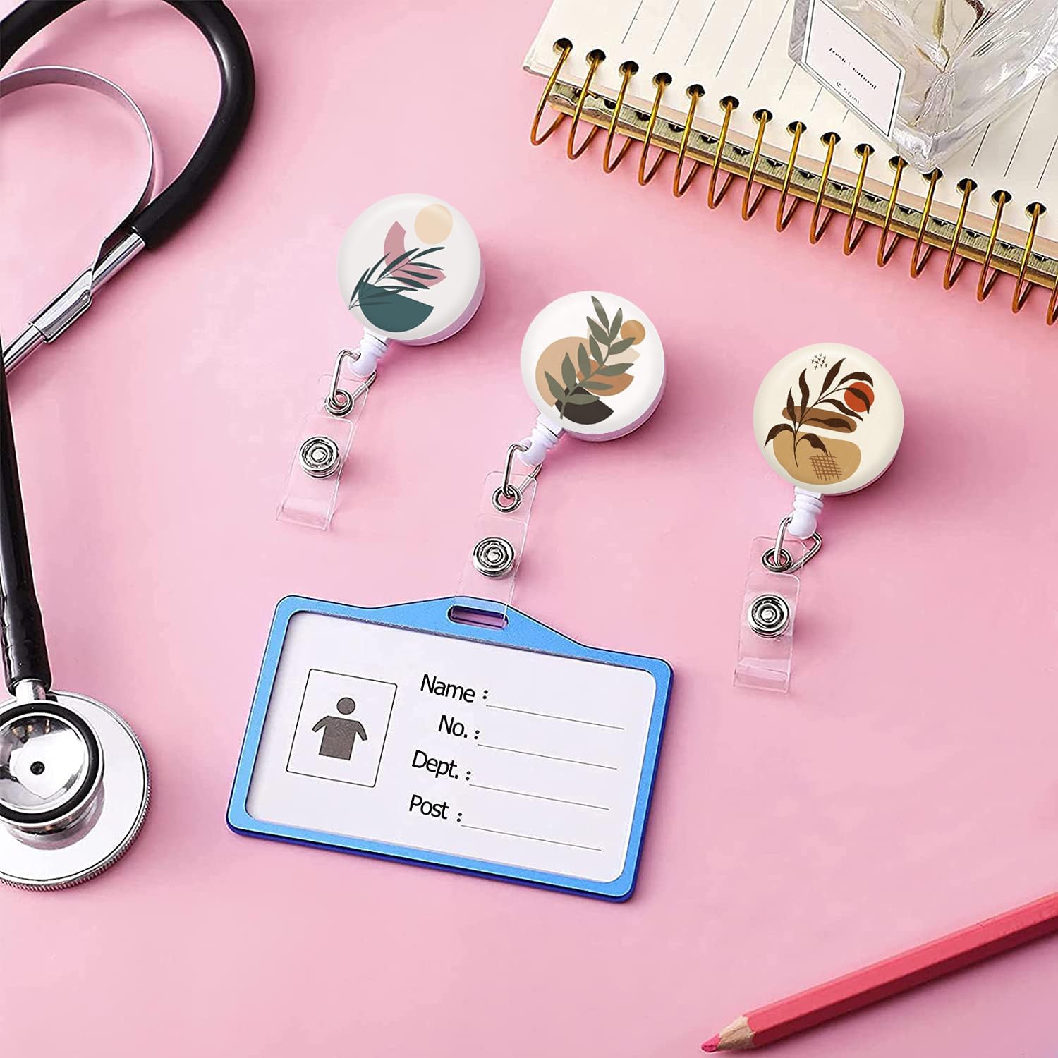 Carrete retráctil para tarjetas de identificación con clip de cocodrilo resistente, carrete decorativo para enfermera, portatarjetas (paquete de 3