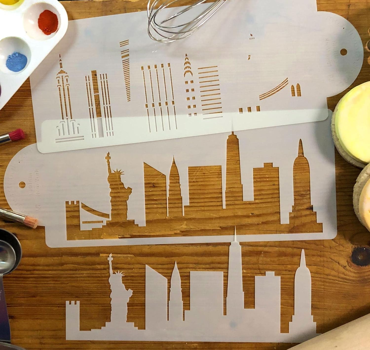 Plantilla de pastel de horizonte detallado de la ciudad de Nueva York lado C1000 por Designer Stencils