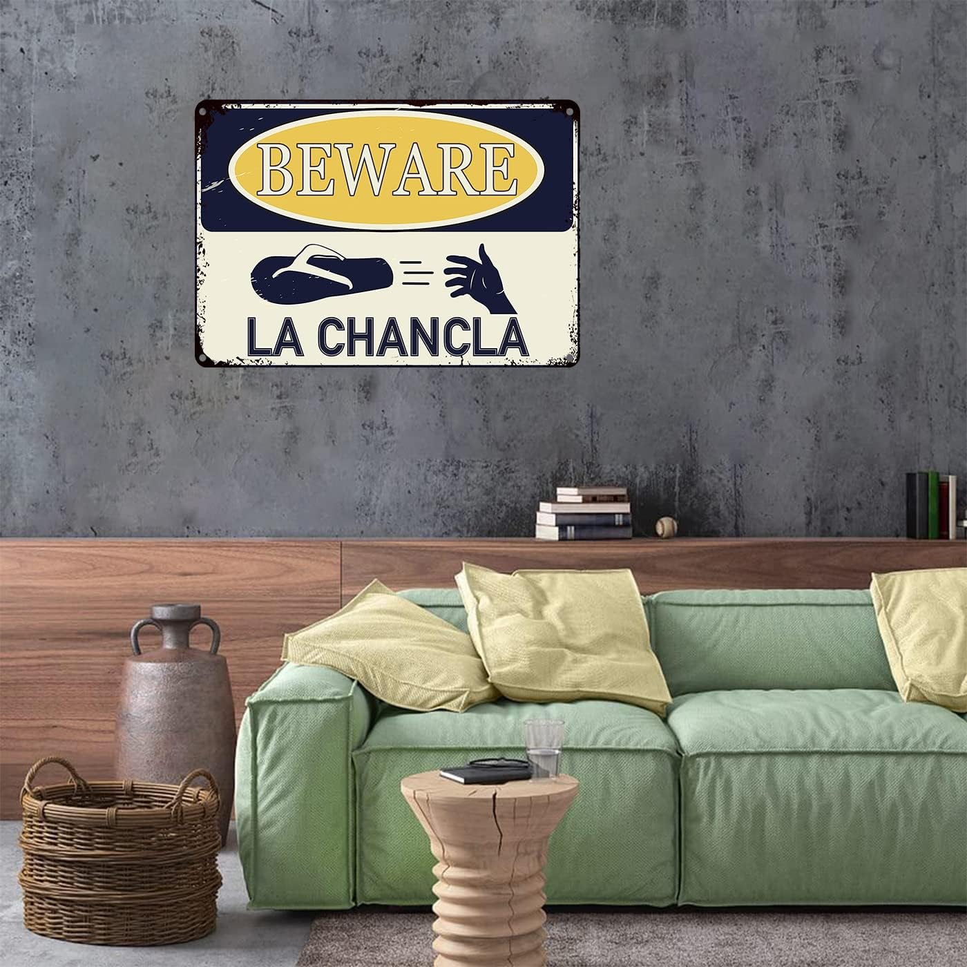 Beware Of La Chancla – Cartel de lata divertido de 12 x 8 pulgadas, latino hispano, latino, latino, latino, latino, decoración del hogar, bodega