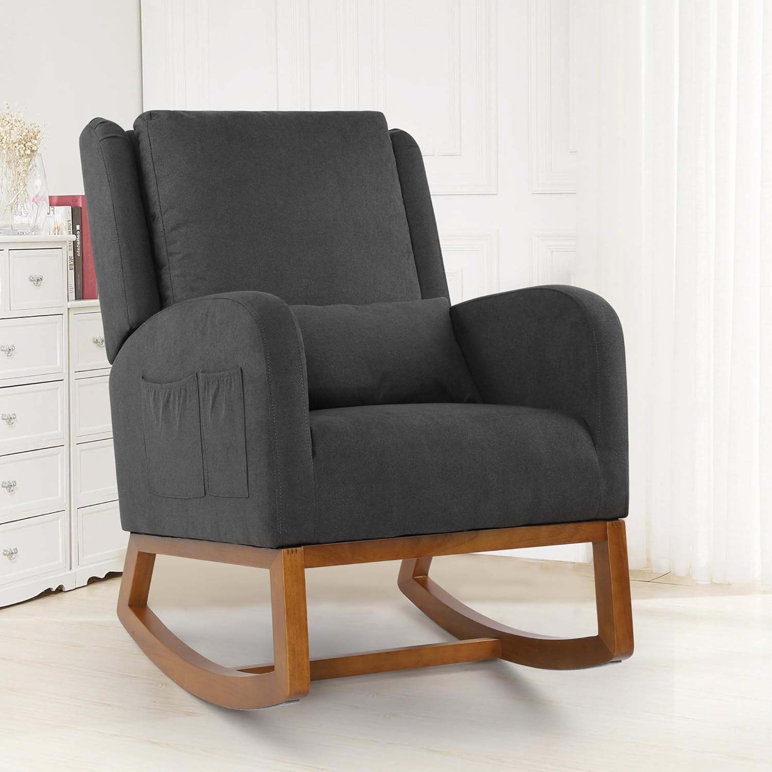 LSSBOUGHT Mecedora para guardería, acogedora silla reclinable con respaldo alto con almohada y patas de madera para sala de estar, dormitorio,