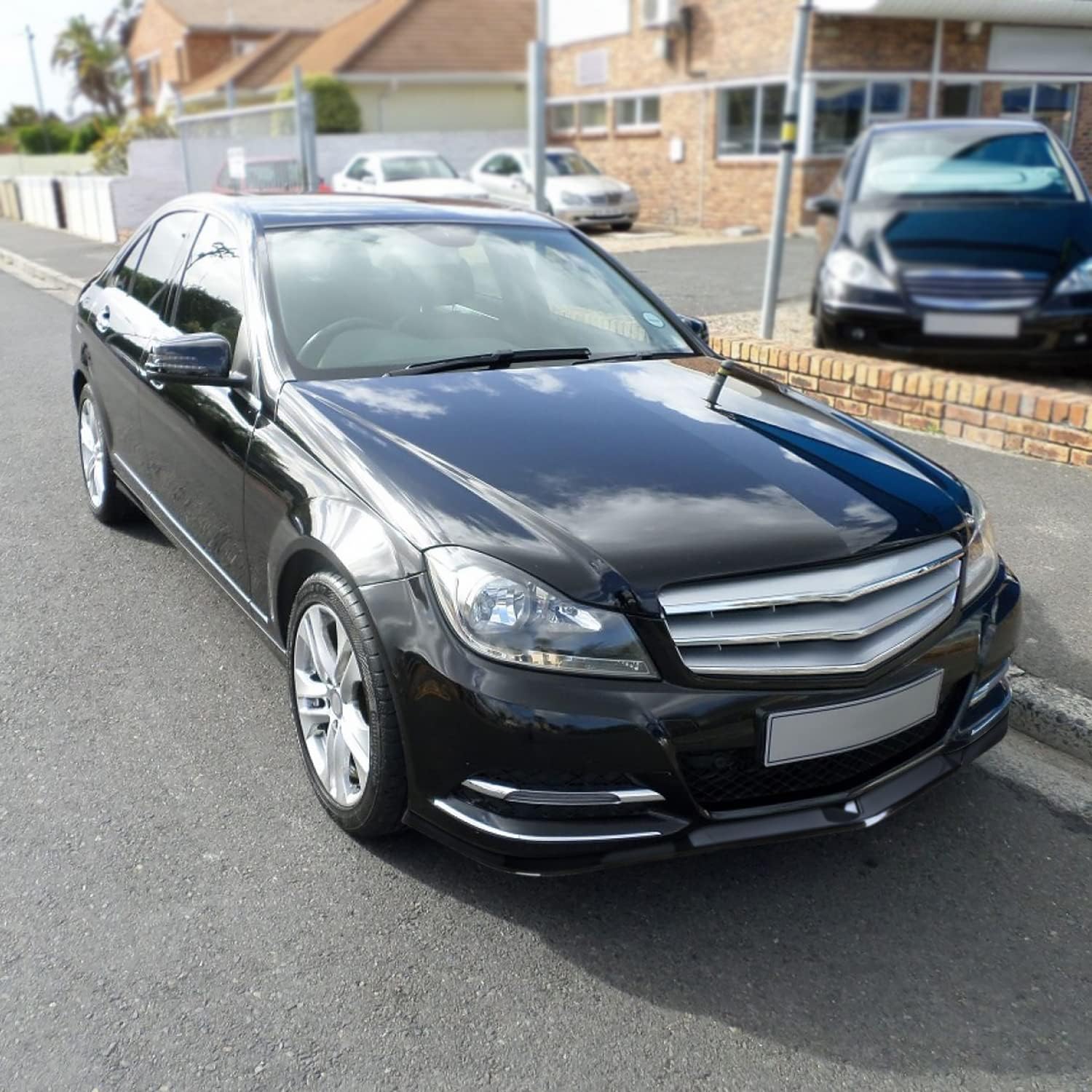 Spec-D Tuning Alerón divisor de parachoques delantero negro brillante, 3 piezas, compatible con Mercedes Benz W204 2012-2014