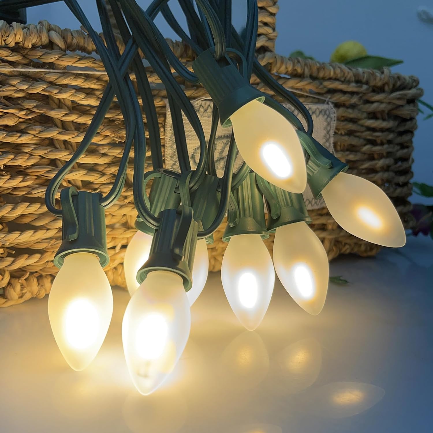 SUNSGNE Bombillas LED C7 de Navidad de 0.6 W, bombillas LED esmeriladas de repuesto para candelabros E12, bombilla pequeña para decoración interior