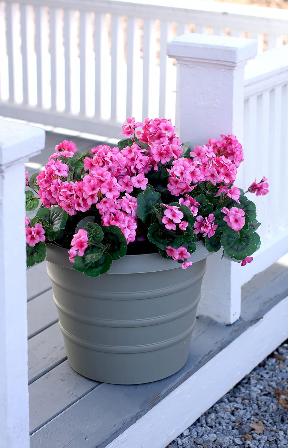 The HC Companies Marina – Maceta redonda de riego automático de 16 pulgadas, maceta de plástico ligera para plantas de interior y exterior, flores,